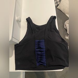 Athleta Conscious Crop Top size M